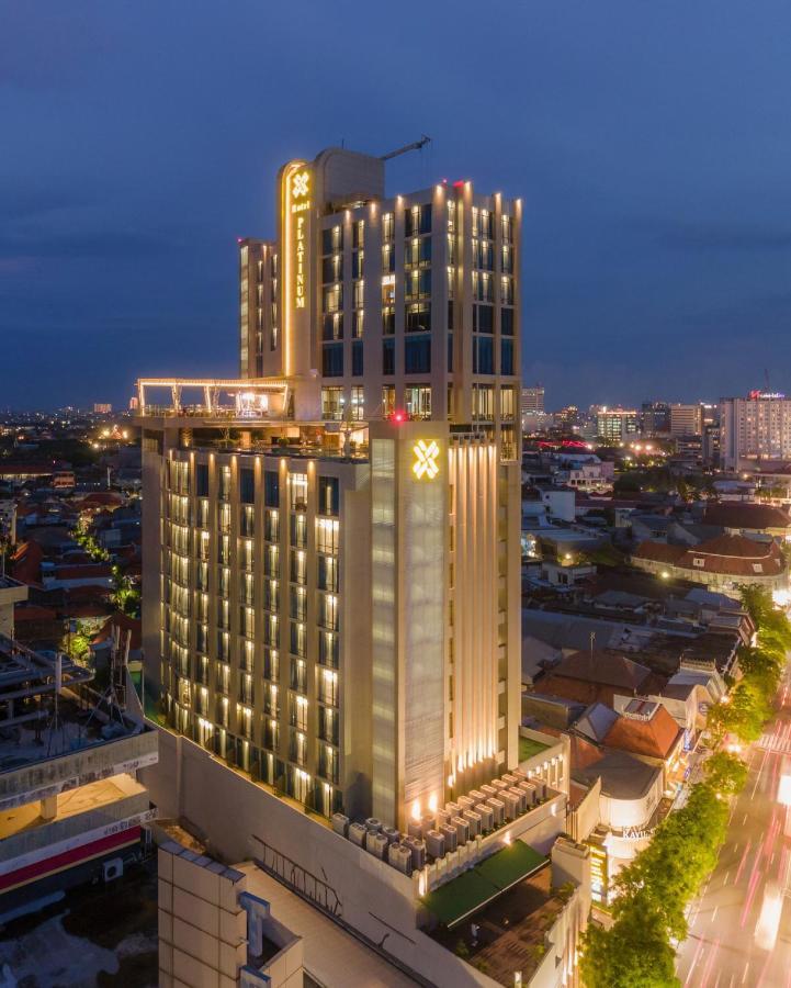 โรงแรมแพลตตินั่ม ตุนยุงัน สุราบายา ภายนอก รูปภาพ